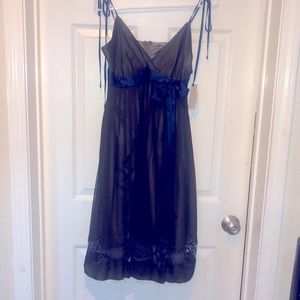 Gray and navy blue spaghetti strap dress , very complementary went on !